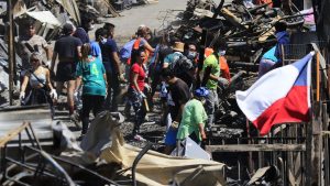 245 han sido las casas afectadas por el incendio en Valparaíso