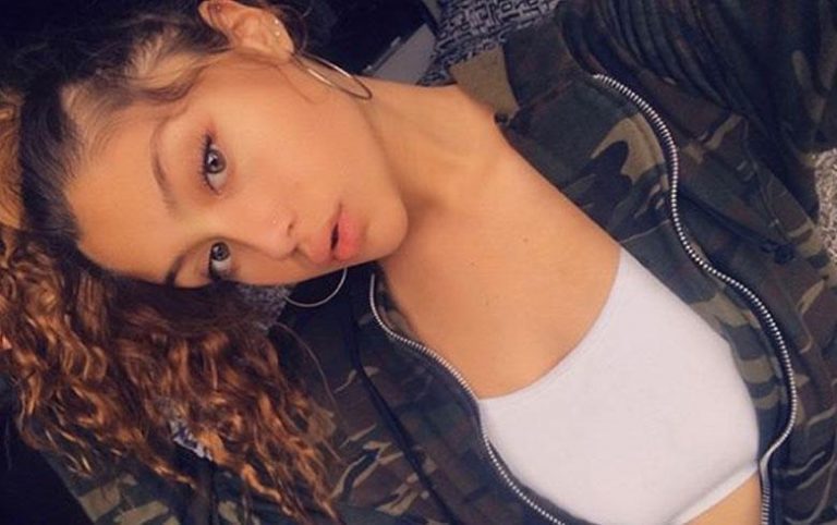 Hija de Pamela Díaz, Trini Neira, mostró el tatuaje que se hizo junto a su pololo