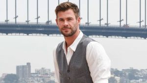 Chris Hemsworth se hace viral moviendo la cintura junto a su hija