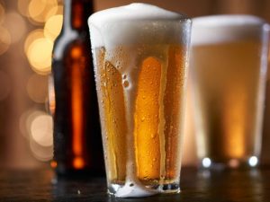 Los estilos de cerveza más refrescantes para enfrentar las olas de calor