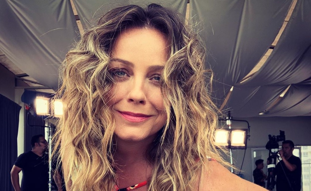 Claudia Conserva se somete a cambio de look para recibir la primavera