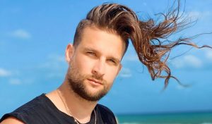 ¡Muy sexy! Clovis Nievos presentó a su alter ego femenino, Gladis