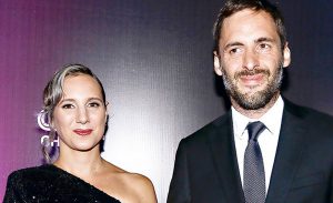 Blanca Lewin y Daniel Matamala son parte de un ensayo clínico de vacuna