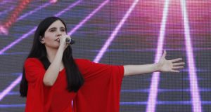 Cantante Javiera Mena denunció el robo de su computador