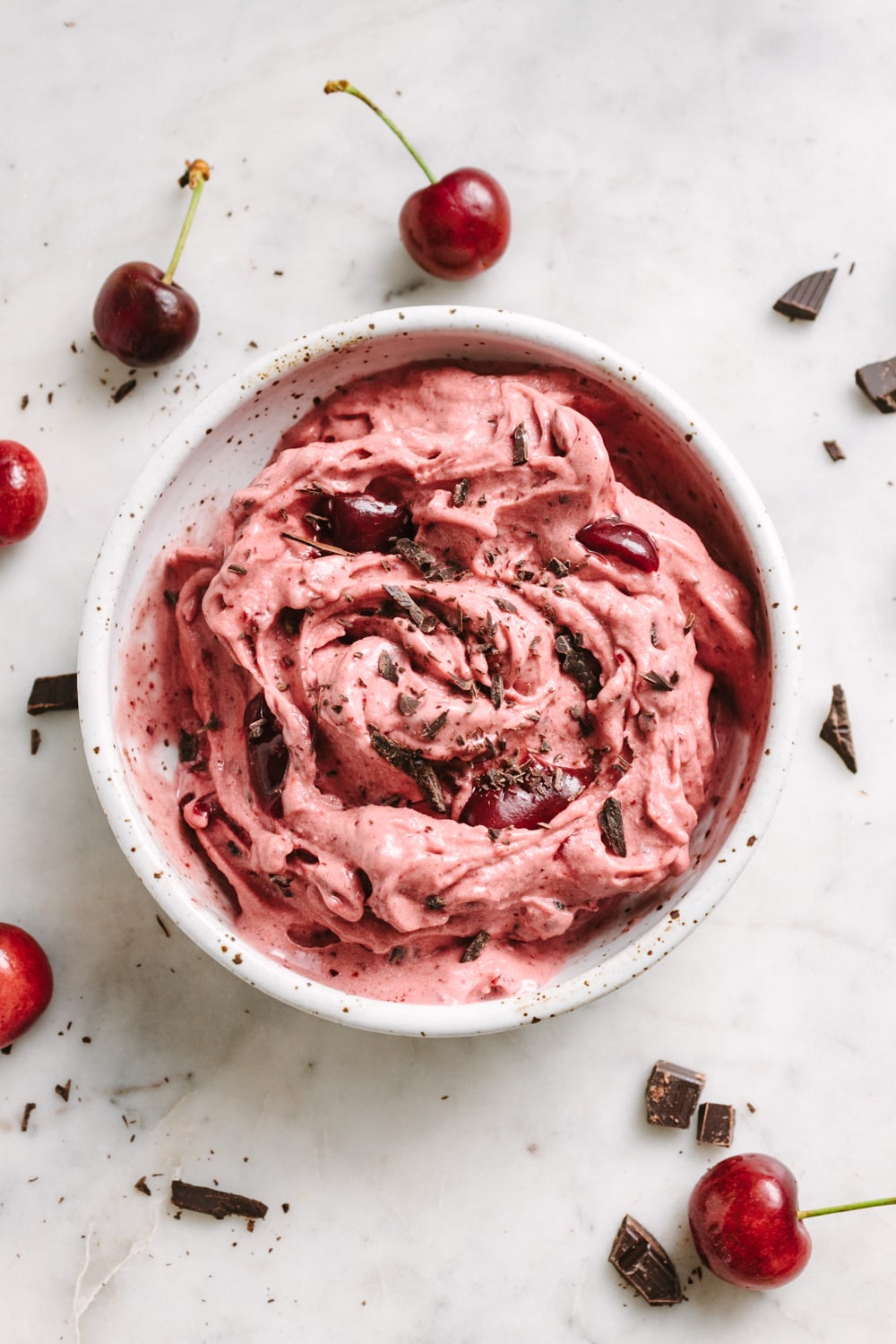 helado de cerezas y yopgurt