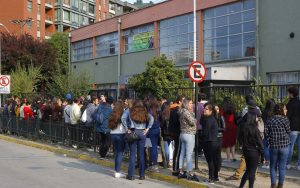 Apoderados impiden que interrumpan rendición de PSU en Concepción y Chiguayante