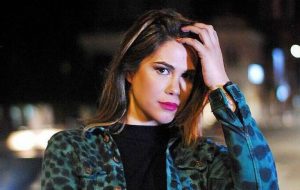 Laura Prieto recibió desubicado comentario tras publicar foto en traje de baño