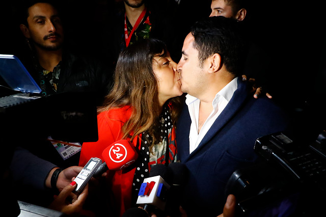 Hombre le pidió matrimonio a su polola durante show de Pablo Alborán 