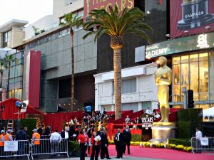 Revisa los mejores looks de la alfombra roja de los Premios Oscar