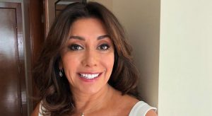 "No nos olviden": El significativo atuendo de Carmen Gloria Arroyo en la cuarta noche de Viña 2020