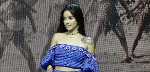 "Me da cosa": la corrección de Denise Rosenthal en su conferencia de prensa en Viña 2020