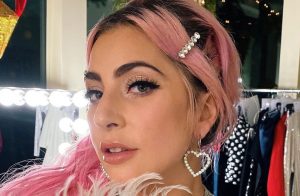 Lady Gaga deslumbró con foto de su rostro al natural