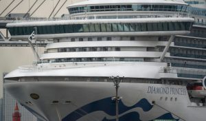 Confirman que tripulante chilena está contagiada con coronavirus