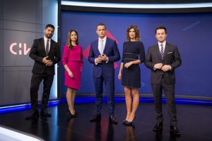 Aseguran que periodista de Chilevisión se encuentra embarazada