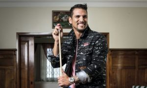 Mark González compró casa de teleserie "Cerro Alegre" para su emprendimiento