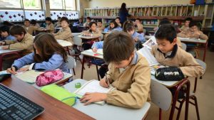 Mineduc extiende suspensión de clases escolares y adelanta vacaciones de invierno