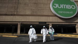 Mujer contagiada que anduvo por Mall Alto Las Condes habló: "Mal intencionados que son"