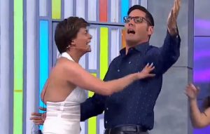 El chascarro de Francisco Saavedra y Tonka Tomicic en "Bienvenidos"