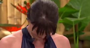 Tonka Tomicic se emocionó con regalo de niña que busca a 'gemelo genético'