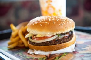 ¿Hambre? ¡Burger King compartió receta para preparar su Whopper en casa!
