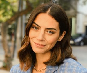 Lorenza Izzo sorprende con destapada fotografía en redes sociales