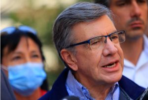 Las Condes estrena "túnel sanitizador" para hacer frente al coronavirus