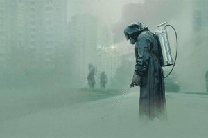 Empresa que confeccionó vestuario para serie "Chernobyl" donará atuendos a hospitales