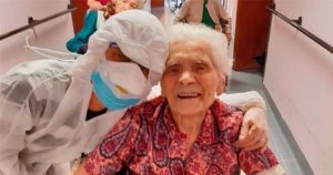 Anciana de 104 años se recupera del coronavirus: Sobrevivió a la gripe española en 1918