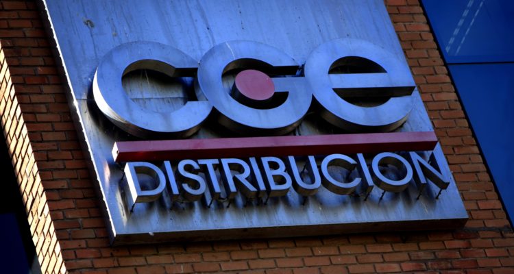 CGE implementa nuevo teléfono gratuito para sus clientes