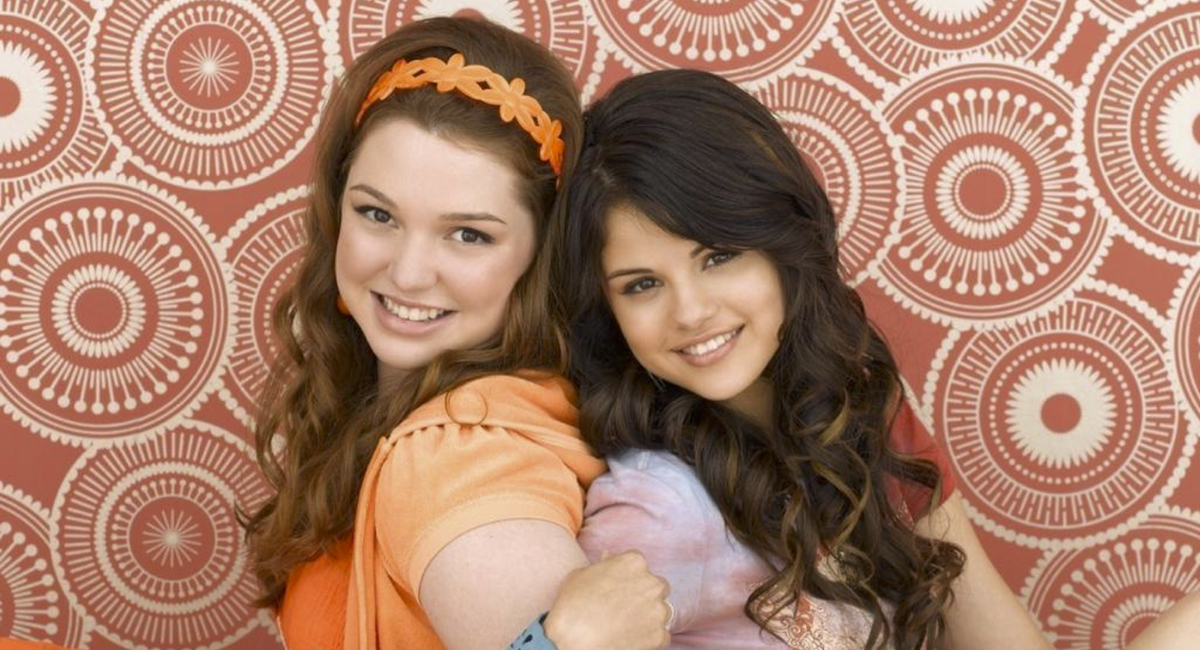 Actriz de "Los hechiceros de Waverly Place" lucha contra el Covid-19 como enfermera