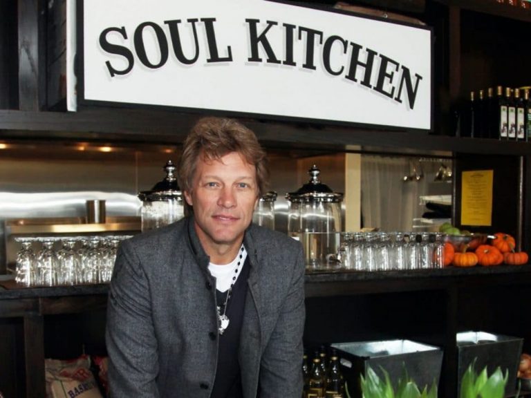 Jon Bon Jovi abrió sus restaurantes comunitarios para dar comida a los más necesitados ante la pandemia