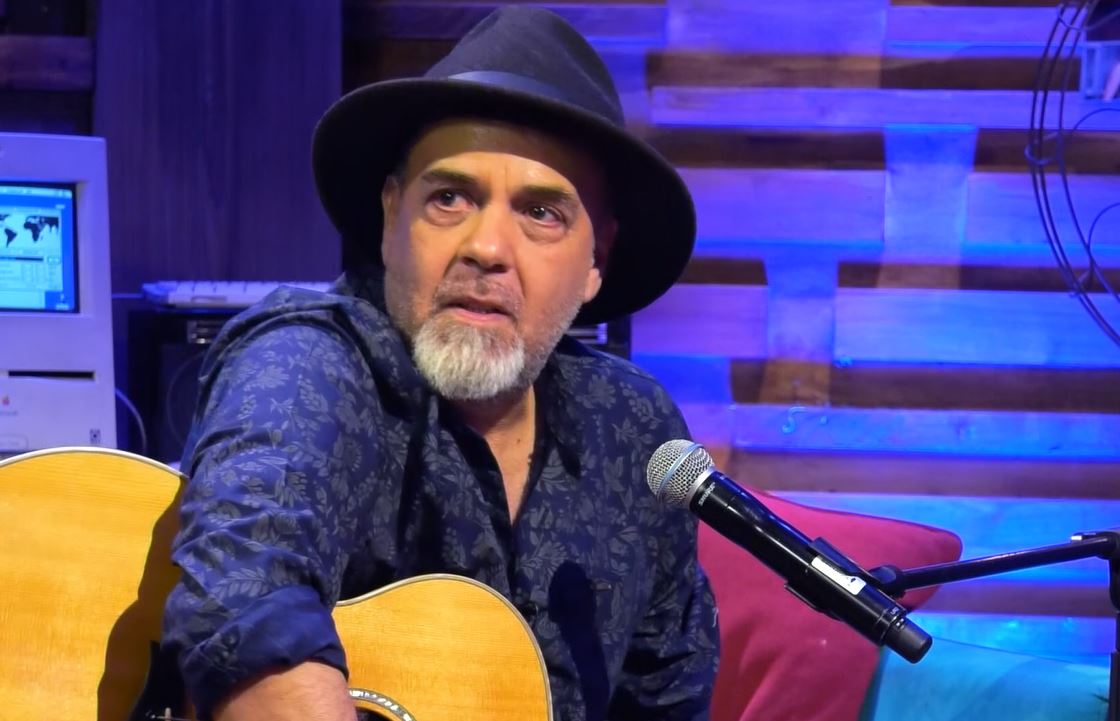 Óscar Andrade reaparece en la TV: 'Cuando llegas al éxito, te quedas solo'