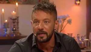 Fabricio Vasconcelos revela incómoda oferta: "Trataron de comprarme por una noche"