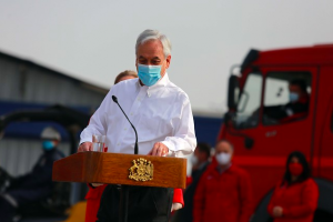 Presidente Piñera asegura estar acelerando entrega de canastas familiares