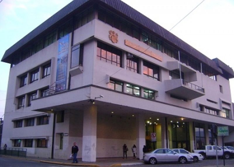 Trabajadores del Gobierno y municipales participaron de fiesta durante la pandemia en Valdivia