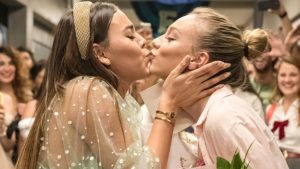 Así fue la emotiva despedida de Danna Paola y Ester Expósito de "Élite"