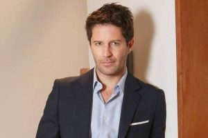 Cristián Arriagada sorprende con nuevo look en cuarentena