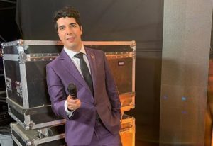 Roberto Van Cauwelaert es desvinculado de TVN por videollamada: 'Me pareció muy frío'