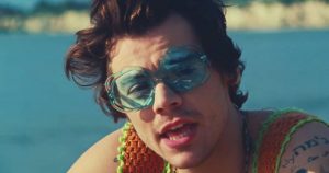 #AlertaDeEstreno: Revisa el video de Harry Styles para "Watermelon Sugar"