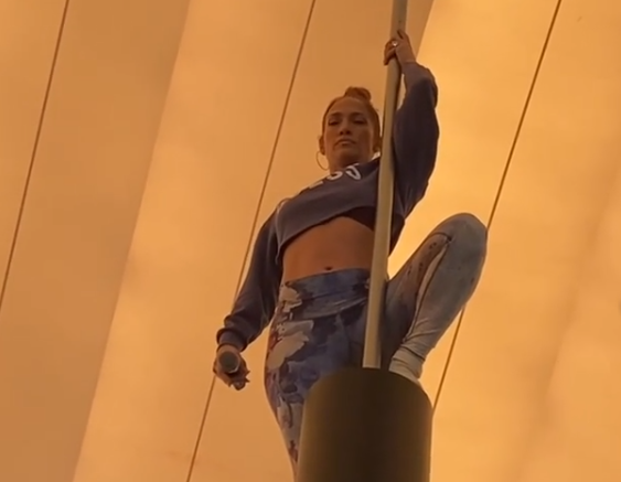 JLo publicó inéditos videos de sus ensayos para la presentación del SuperBowl