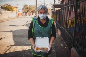 "Comida para todos": una iniciativa para que nadie se acueste con hambre en Chile