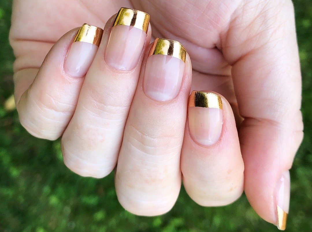 #AlertaDeTendencia ¡La manicure francesa se eleva con metalizados!