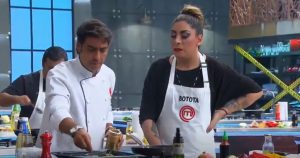 Chris Carpentier sacó risas con broma a Botota Fox en "MasterChef Celebrity"