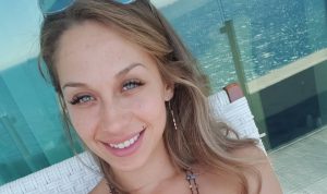 "Esperando un Lilu": Ingrid Aceitón lució su incipiente pancita de embarazo