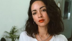 Paula Bolatti realiza fiestas online con su hermano en cuarentena