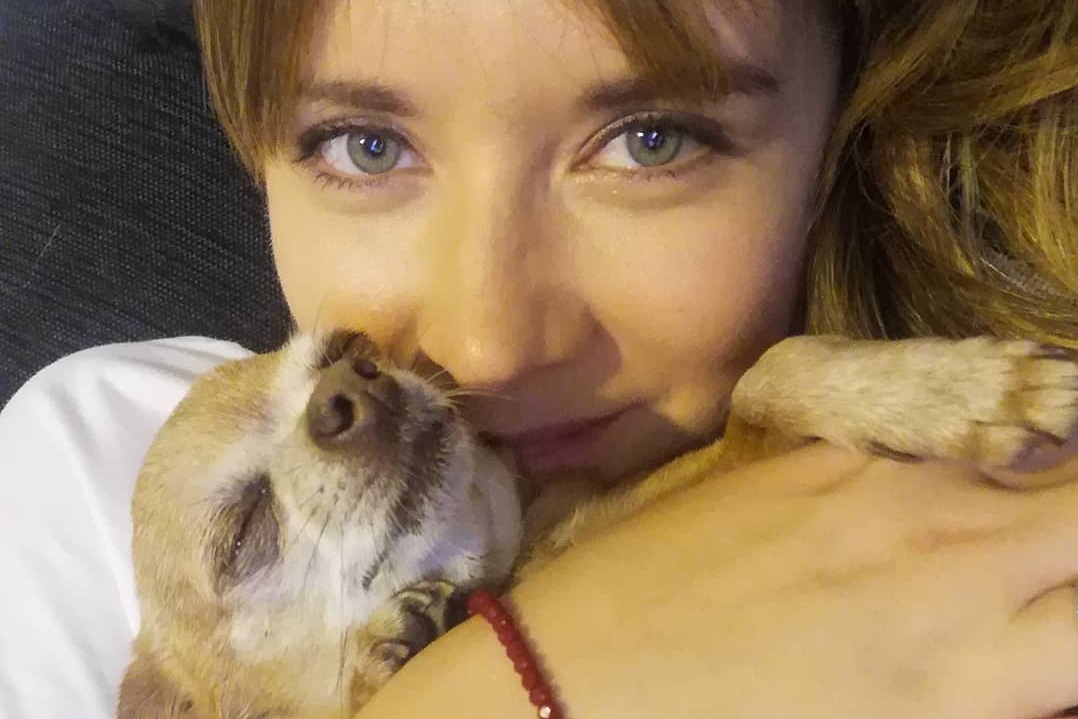 Carla Jara contó angustioso momento que vivió con su perrita: Estuvo al borde de la muerte
