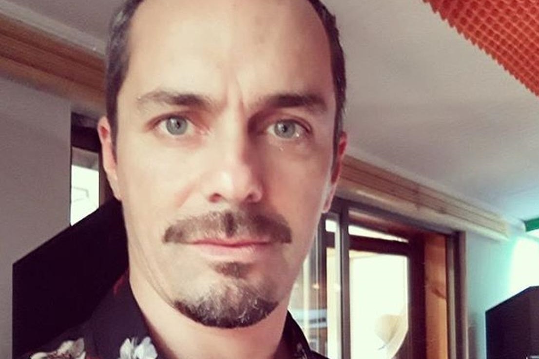 Actor César Sepúlveda denunció el robo del auto de su papá: Es su fuente laboral