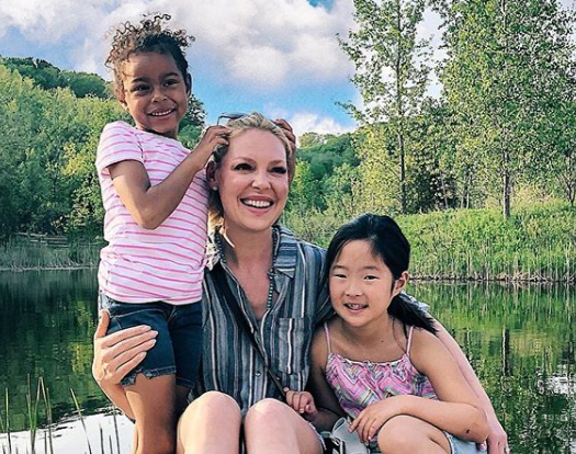 Actriz de "Grey's Anatomy" publica potente relato sobre su hija y la lucha contra el racismo