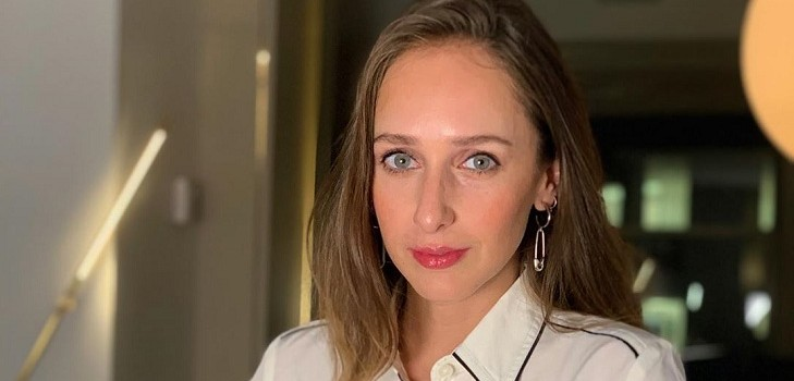 Actriz Andrea Velasco anunció que contraerá matrimonio con su pareja y compartió tiernas postales