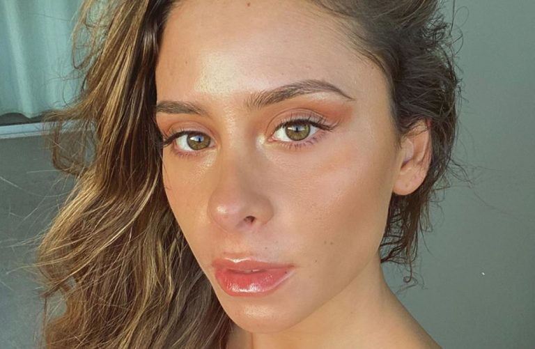 Cami Gallardo sorprendió con osada y artística sesión de fotos en la tina